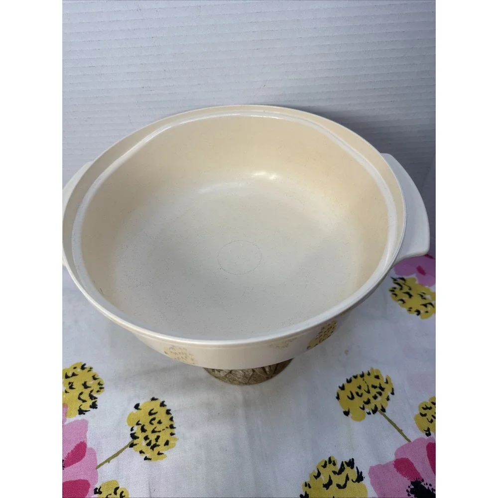 Tupperware vintage microwave